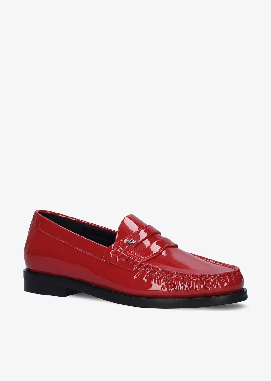 Ballroom-Dansers In Loafers Lola Cruz | Cambe